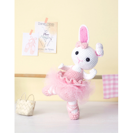 Kit à crocheter - Léonore, la lapine danseuse étoile