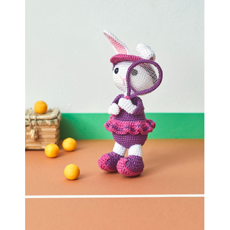 Kit à crocheter - Serena, la lapine tenniswoman